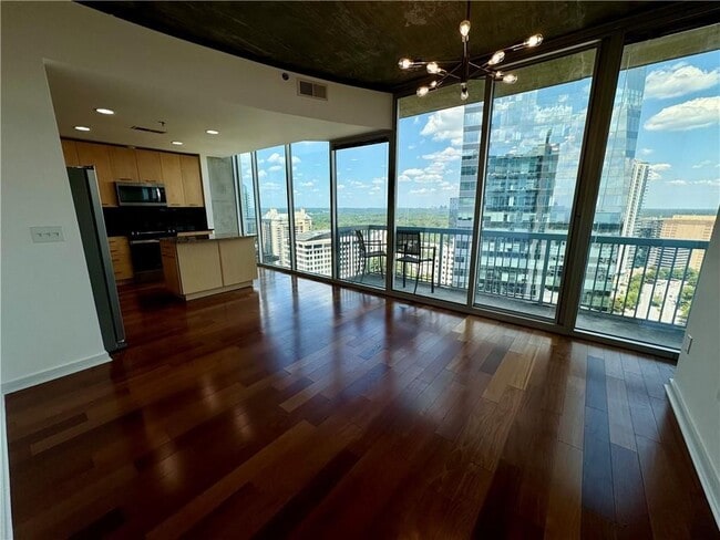 Photo - 3324 Peachtree Rd