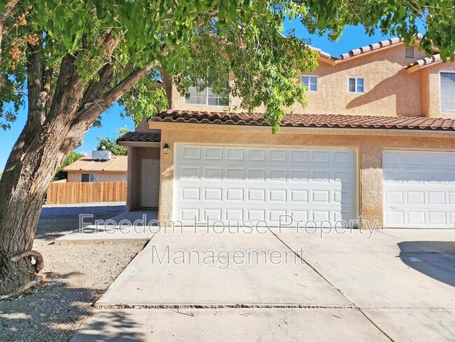 Building Photo - 910 Bourbon St Unit #4