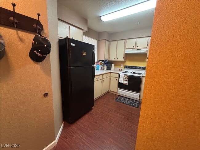 Photo - 2068 Mesquite Ln Unidad 301