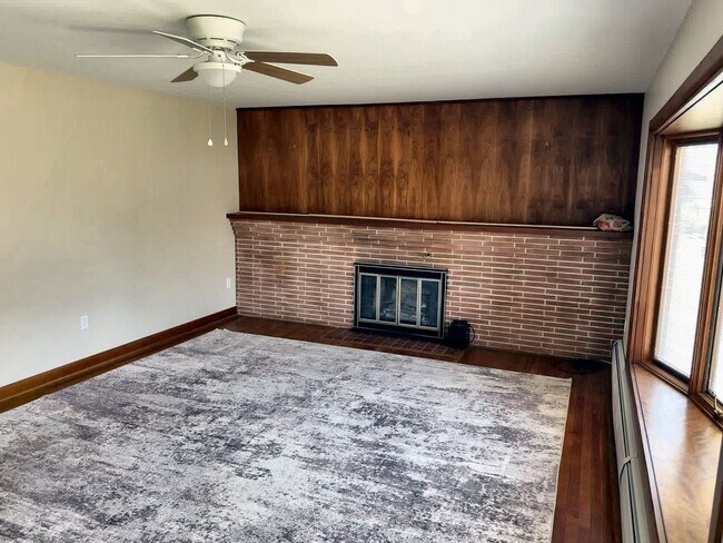 Photo - 1045 S Pitt St