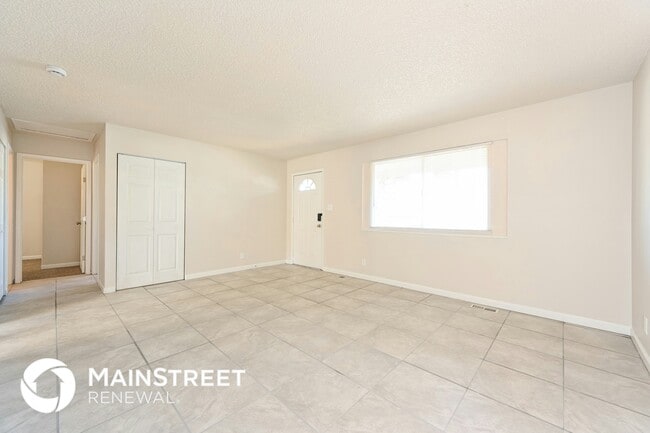 Photo - 15004 E Maxwell Pl