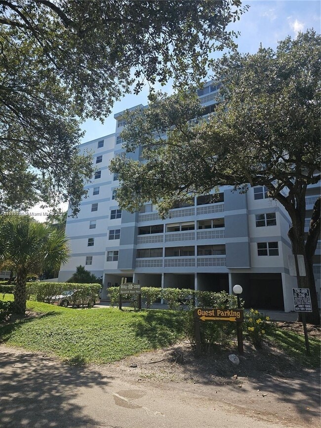 Building Photo - 3301 Spanish Moss Terrace Unit 708