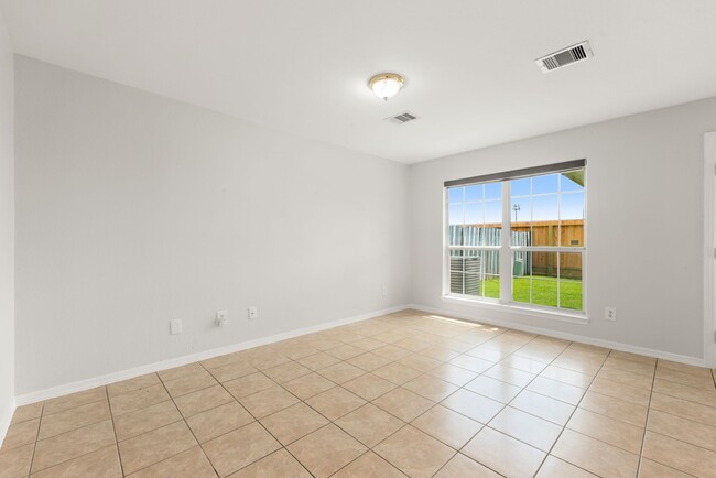 Building Photo - 11914 E Vita Cir