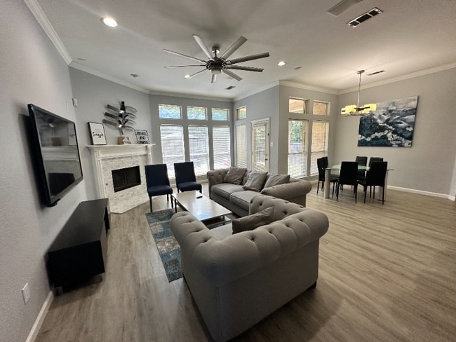 Photo - 2506 Spring Hill Ln