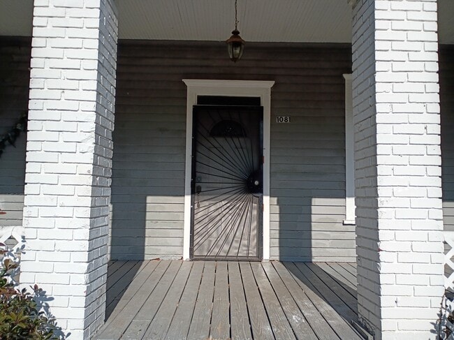 Photo - 1081 Arlington Ave SW