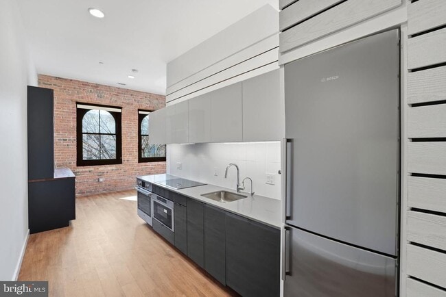 Photo - 57 N St NW Unidad 301