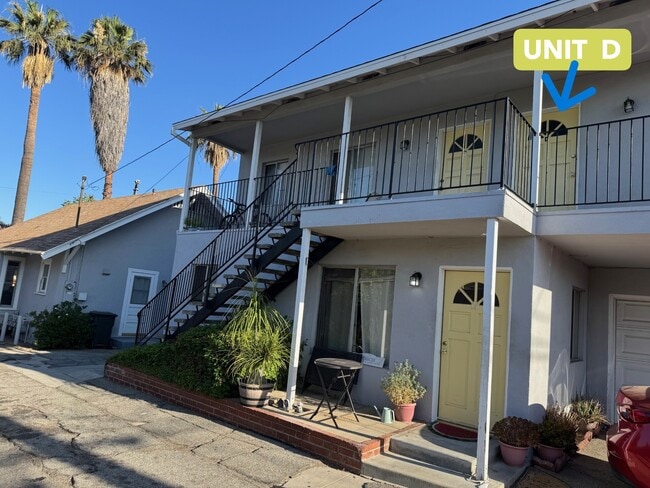 Building Photo - 130 N Ivy Ave Unit D Rental