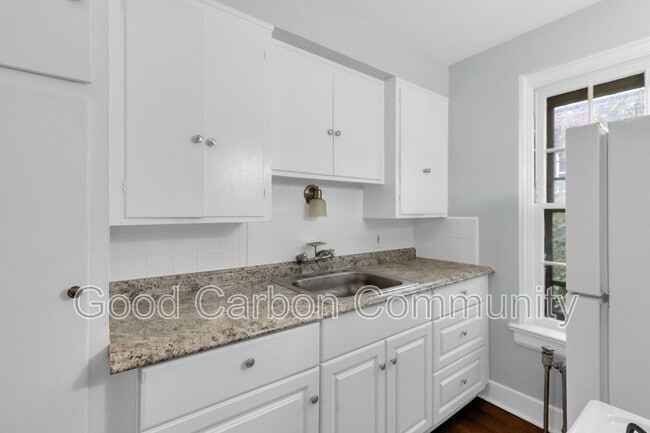 Building Photo - 20 E Morris Ave Unit 5