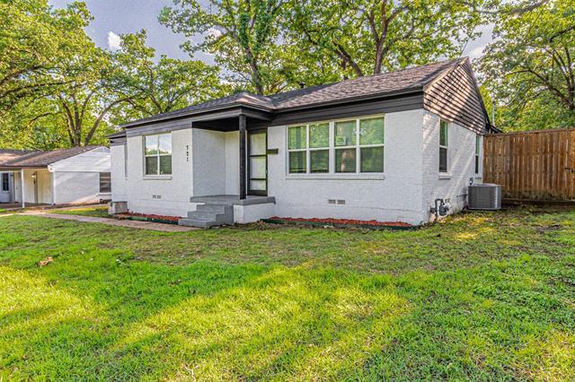 Photo - 721 Bowman St