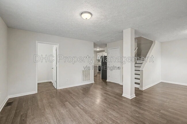 Photo - 1167 Hubbard St SW