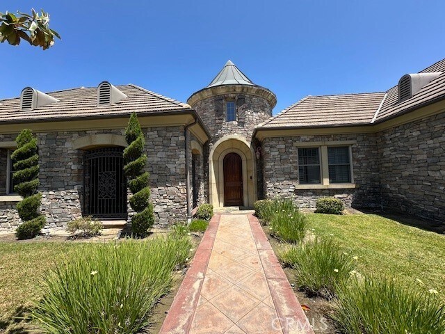 Photo - 25351 Mustang Dr
