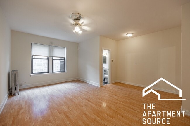 Photo - 4851 N Damen Ave Unidad 4851 North Damen Ave