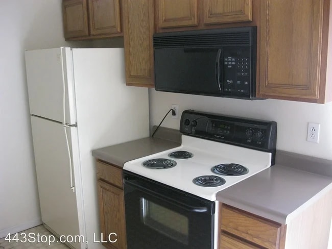 Photo - 310 Nikki Way