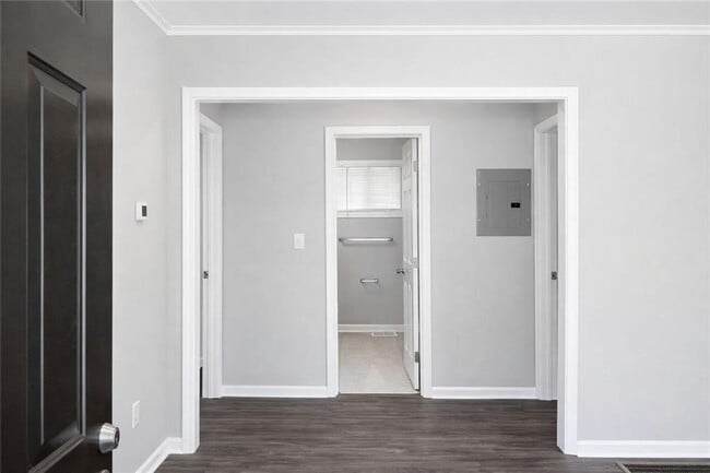 Photo - 2146 Brookview Dr NE