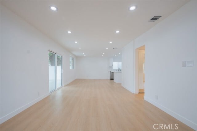Photo - 7734 N Glenoaks Blvd