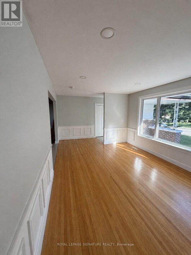 Photo - 9 Fieldway Dr