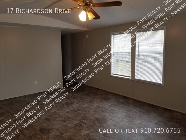 Photo - 17 Richardson Dr