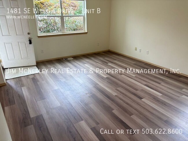 Photo - 1481 SE Willow Dr Unit B