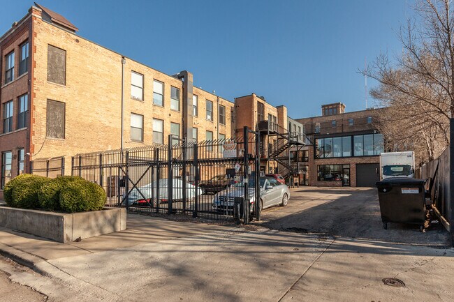 Photo - 2425 W 14th St