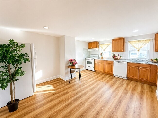 Photo - 8 Ralph Piteri Terrace