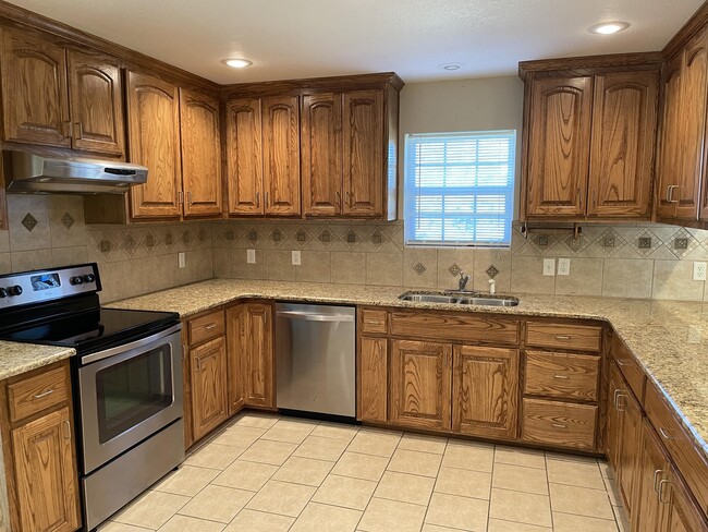 Photo - 80 County Rd 4520