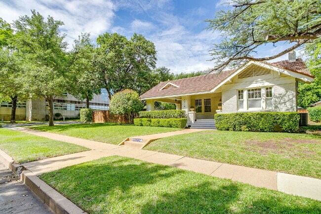 Photo - Beautifully Updated 3 Bedroom Home in the Heart of TCU