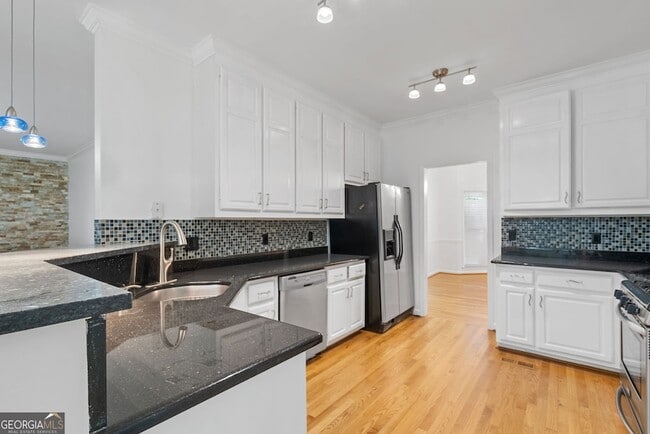 Photo - 2652 Willow Cove