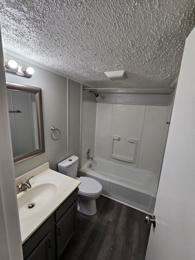 Photo - Live in Comfort at Evergreen Apartments in Knoxville!