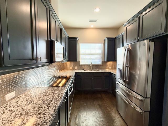 Photo - 950 Dartford Dr