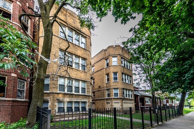 Photo - 7924 S Vernon Chicago, IL 60619