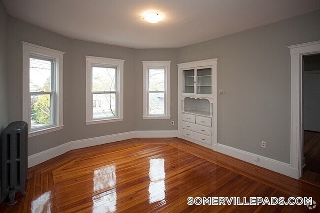 Building Photo - 41 Belknap St Rental
