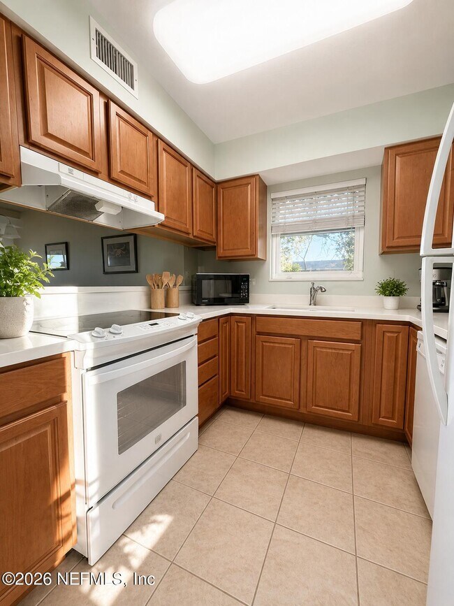 Photo - 131 Rio Del Mar St Unit C