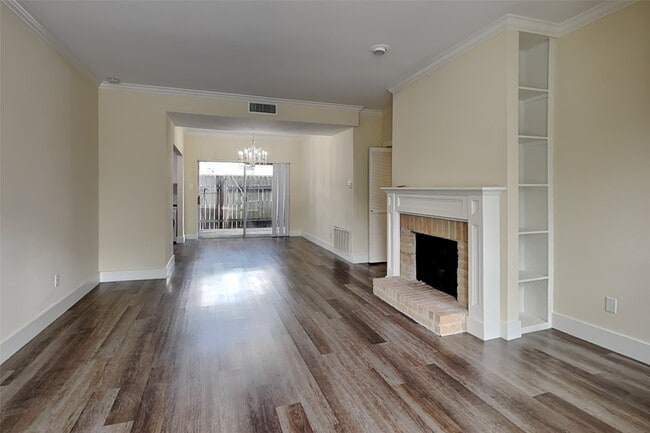 Photo - 2100 Tanglewilde St Unit 747