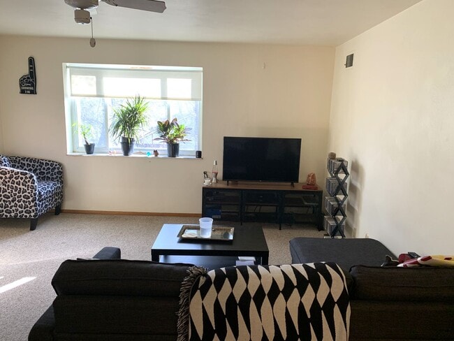 Photo - 4349 Murray Ave Unidad 4