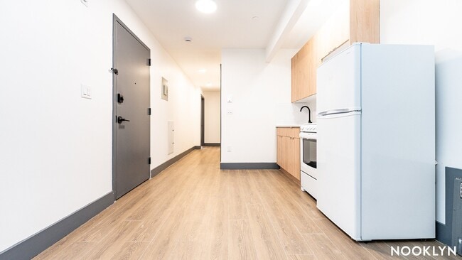 Photo - 2008 Fulton St Unit b1