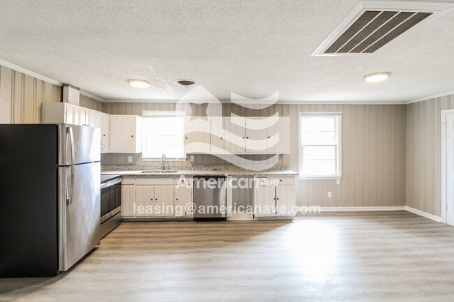 Photo - 3452 Doster Way