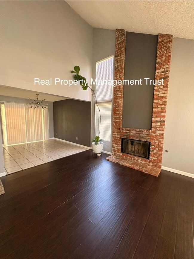 Photo - 10779 Anemone Cir