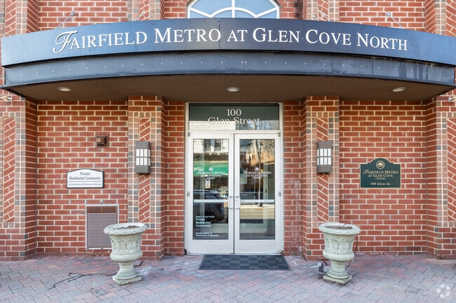 Entrance - Fairfield Metro at Glen Cove II