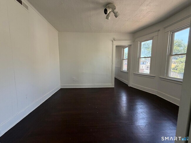 Photo - 35 Irvington St Unit 2