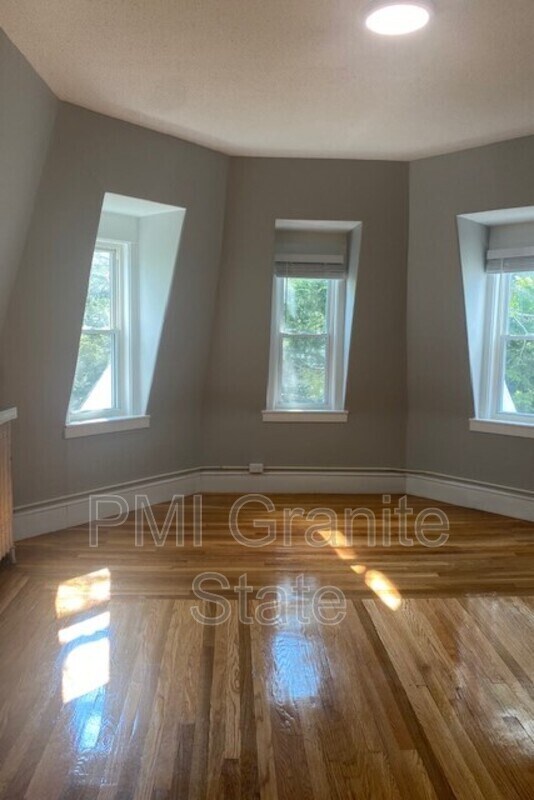 Photo - 144 Walnut St Unit Apt 11