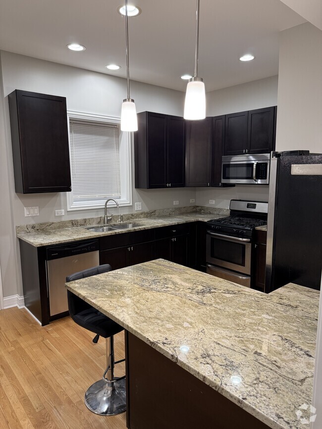 Building Photo - 2446 N Campbell Ave Unit 1 Rental