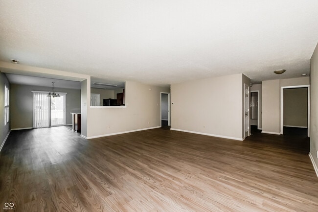 Photo - 673 Indigo Ct