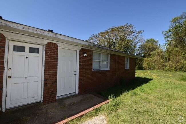 Building Photo - 7923 Thompson Rd Unit 7923 Thompson Rd #B Rental