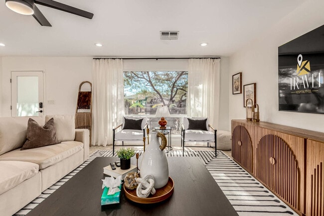 Photo - 7502 E Windsor Ave Unit SI ID1558618P