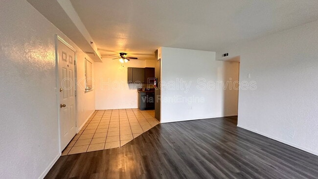 Photo - 714 NE 27th St Unit 4