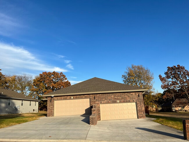 Photo - 1306 S Nelson Ct Unit 1306