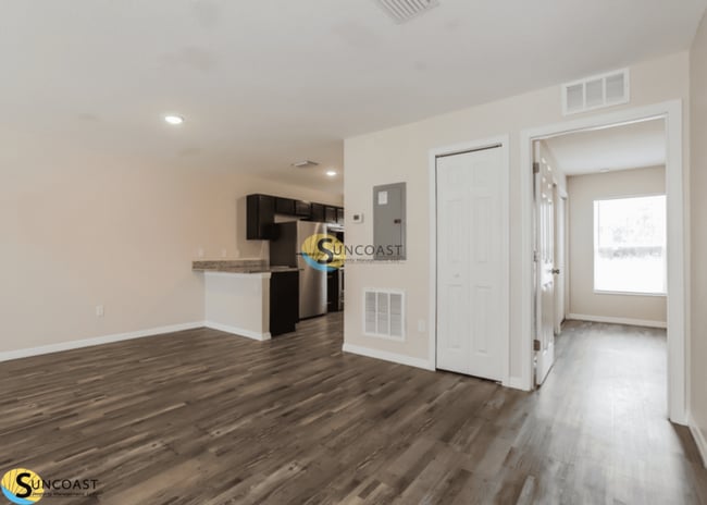 Photo - 9313 N Travis Dr Apartment