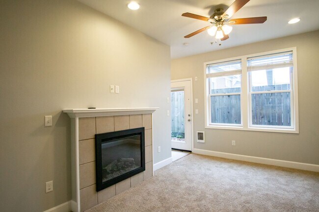 Photo - Contemporary Townhouse w Electric Fireplace, DW, & Juliette Balcony! Unit 08