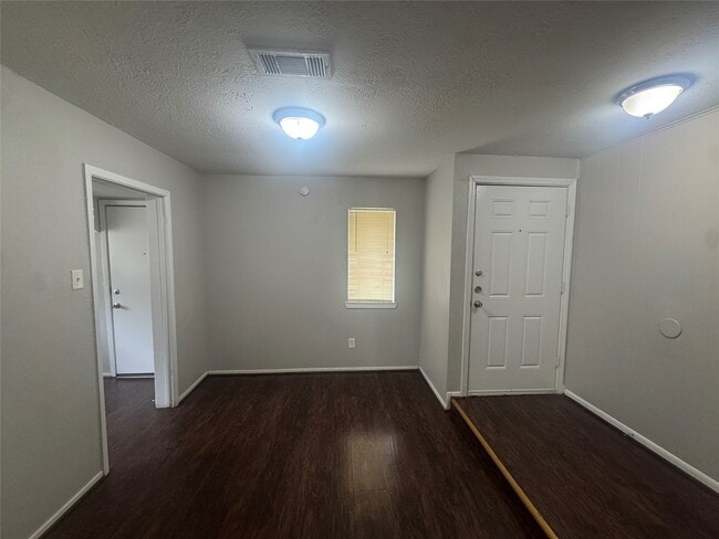 Photo - 23139 Lestergate Dr