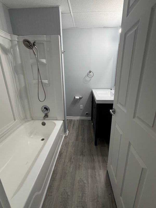 Photo - 9492 Linden Rd